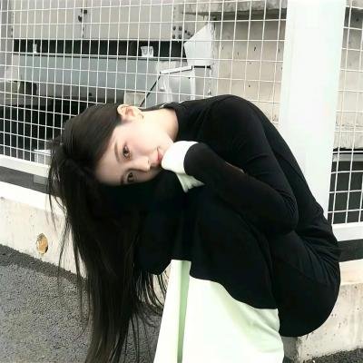 村主任和他的女友